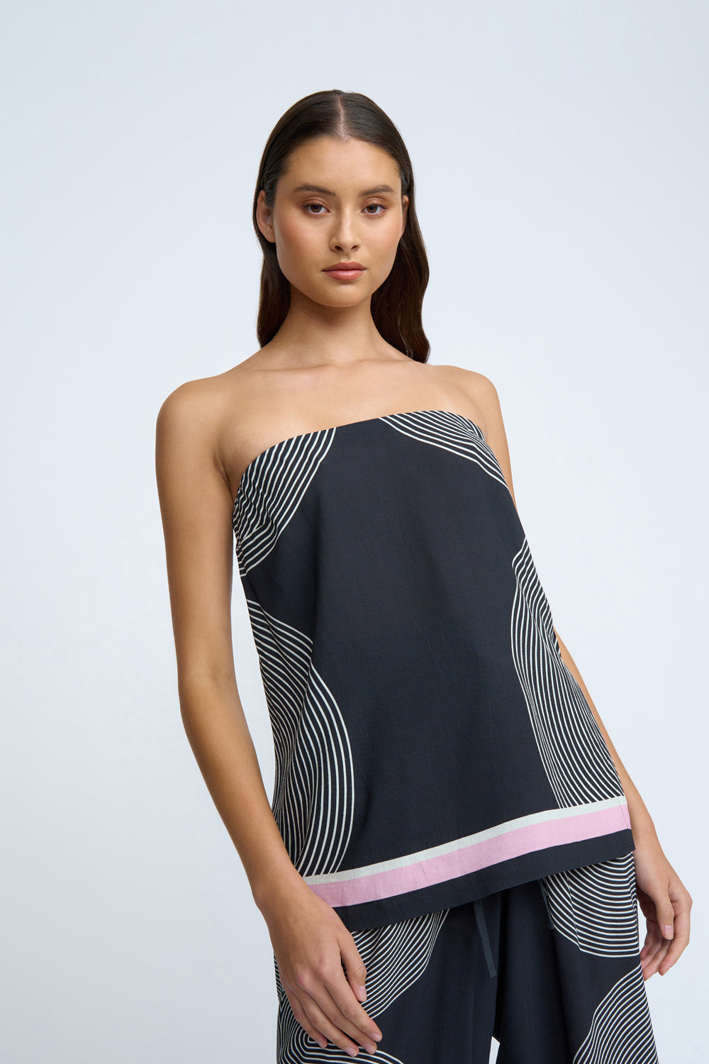 Zen Linear Strapless Top | Black Ivory Pink